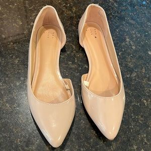 Pointed toe flats